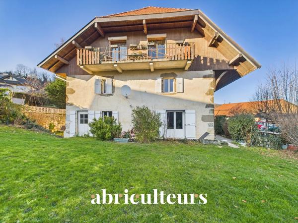 Propriété de caractère rénové et dans un environnement verdoyant en vente à Charvonnex Annecy (74370)