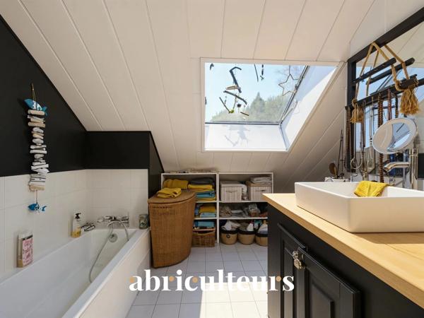 Propriété de caractère rénové et dans un environnement verdoyant en vente à Charvonnex Annecy (74370)