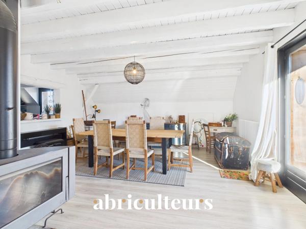 Propriété de caractère rénové et dans un environnement verdoyant en vente à Charvonnex Annecy (74370)