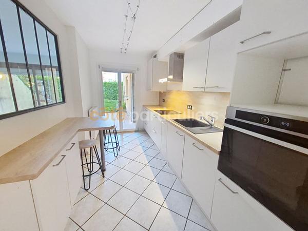 Vente Appartement98,86 m² - 4 Pièces - ONET LE CHATEAU (12850)