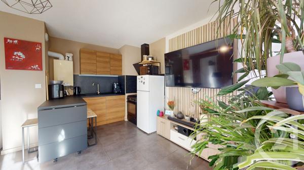 Appartement T3 à vendre  3 pièces - 48,67 m2 USTARITZ - 64