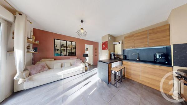 Appartement T3 à vendre  3 pièces - 48,67 m2 USTARITZ - 64