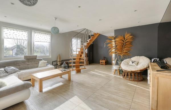 Longère 192m² avec bâtiments et plus d'un hectare de terrain