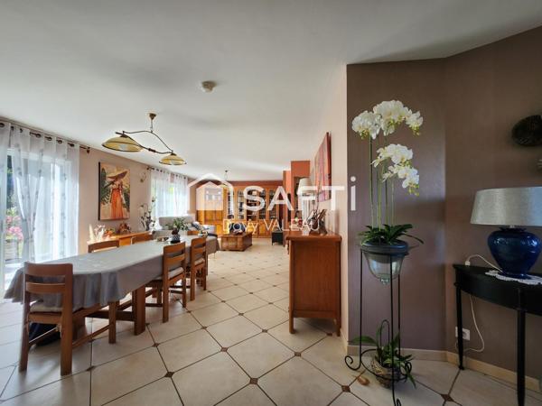 Maison 4 chambres dans un quartier paisible recherché