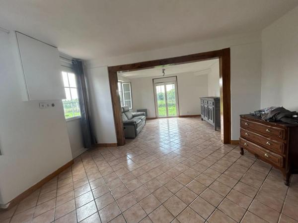 27300  Maison Normande dans environnement calme 182 000 Euros