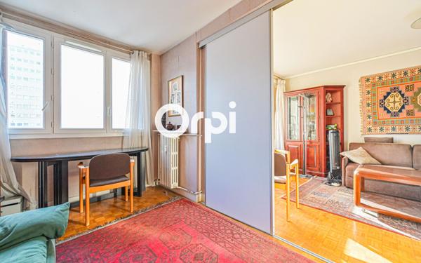 Appartement à vendre    3 pièces • 54,65 m2 Paris 20