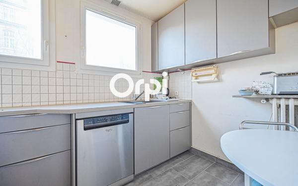 Appartement à vendre    3 pièces • 54,65 m2 Paris 20