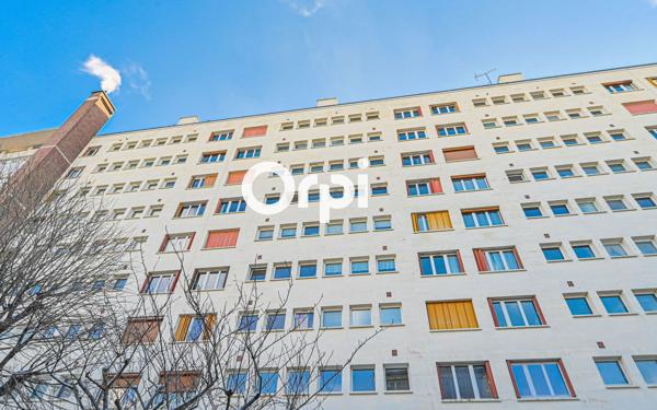 Appartement à vendre    3 pièces • 54,65 m2 Paris 20