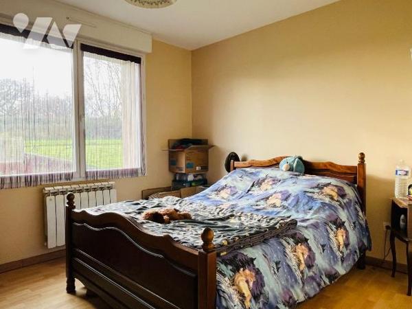 A vendre dans la commune de Lolif sur l'axe Avranches - Sartilly, une maison individuelle à usa...