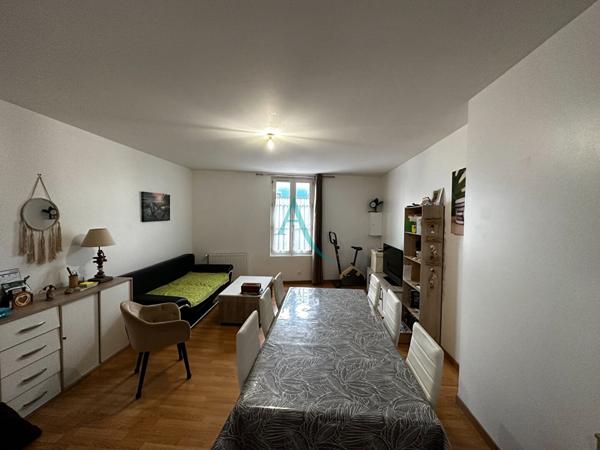 L'ADRESSE VOUS PROPOSE UN F3 DANS LE SECTEUR DE GRAVILLE PROCHE DE TOUTES COMMODITES