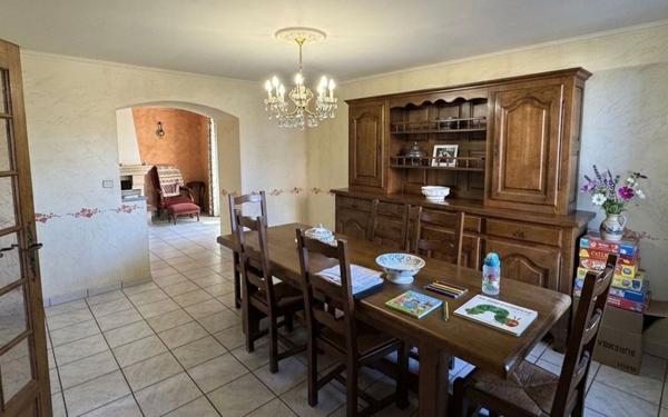 Maison à vendre    7 pièces •  La Verpillière