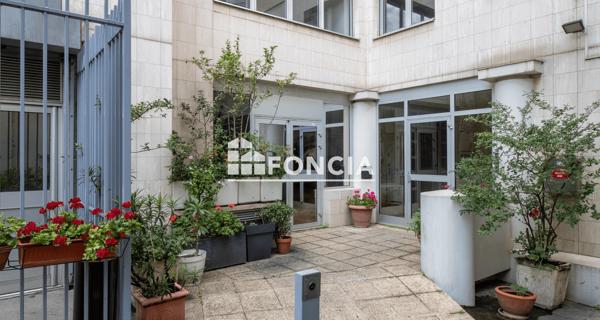 À vendre Parking 13.44 m² - Paris 75010