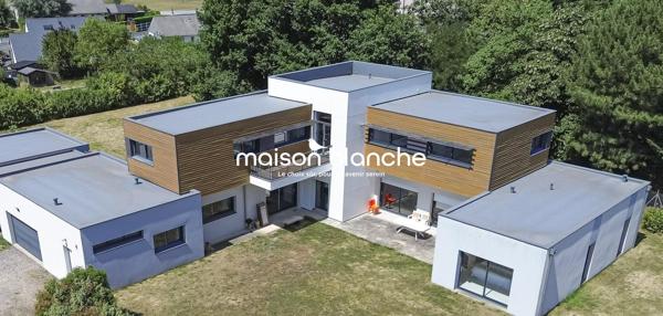 MAISON CONTEMPORAINE D’EXCEPTION – À 20 MIN AU NORD D’ANGERS