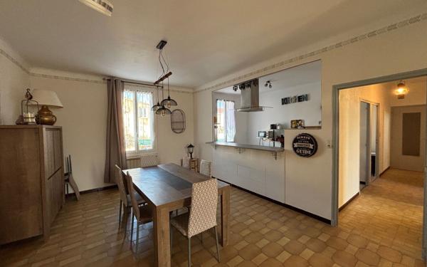 Appartement à louer    3 pièces •  Marguerittes