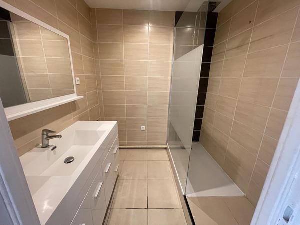 Appartement Nîmes 4 pièces 79.84 m2