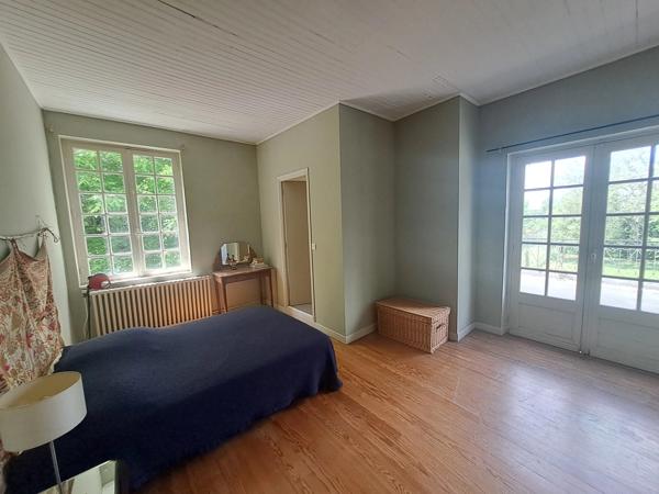 Élégante maison de maître fin XIXème avec parc arboré et piscine