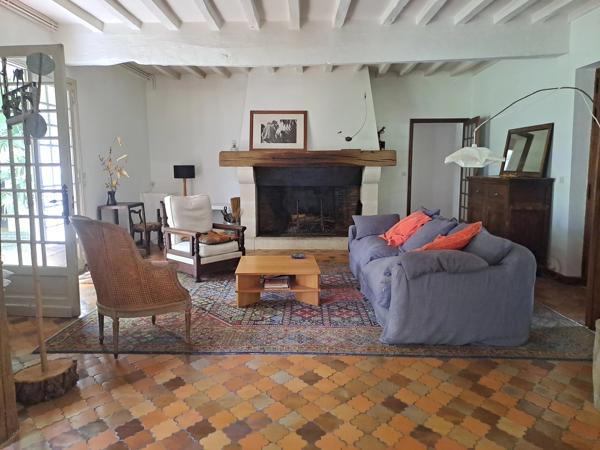 Élégante maison de maître fin XIXème avec parc arboré et piscine