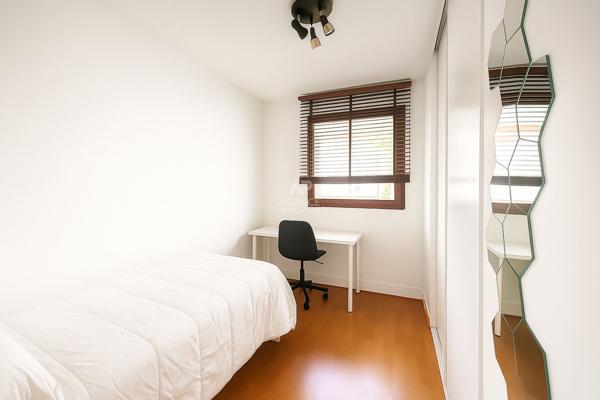 SEVRES CENTRE - APPARTEMENT 3 PIECES 295 000 € ** - Référence 489-S