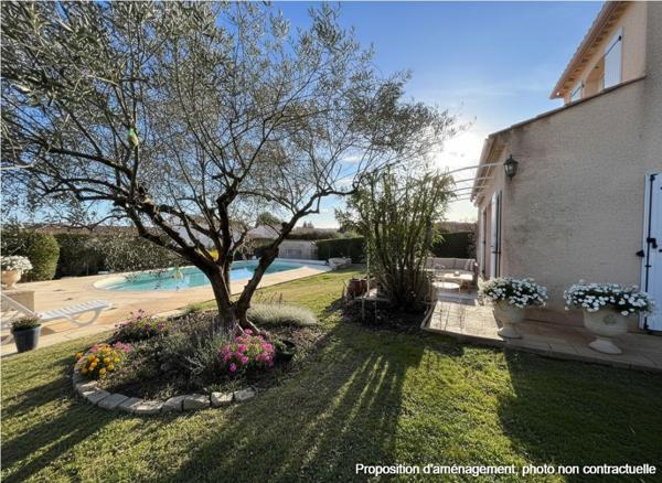 PIERREVERT, SUPERBE VILLA de 165 m² avec piscine, jardin clos et arboré de 1100 m² et belles prestations