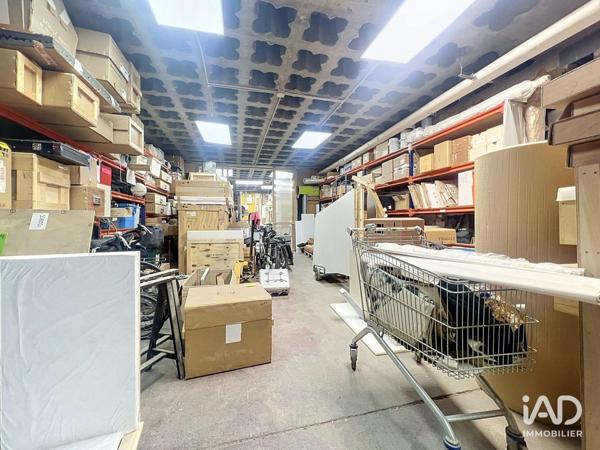 Location local d’activité 159 m² Paris 20