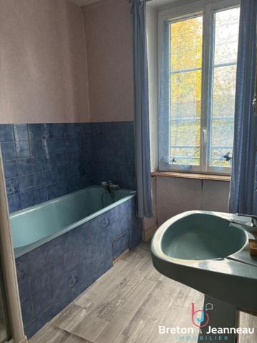 Ensemble immobilier à Ambrières-les-Vallées