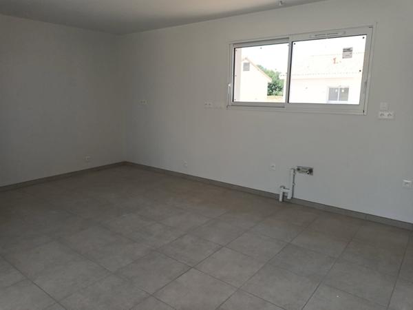 Villa neuve plain pied à DAMAZAN