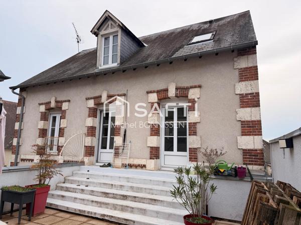 Maison de ville en plein cœur de Bourges à 2 pas de la Cathédrale