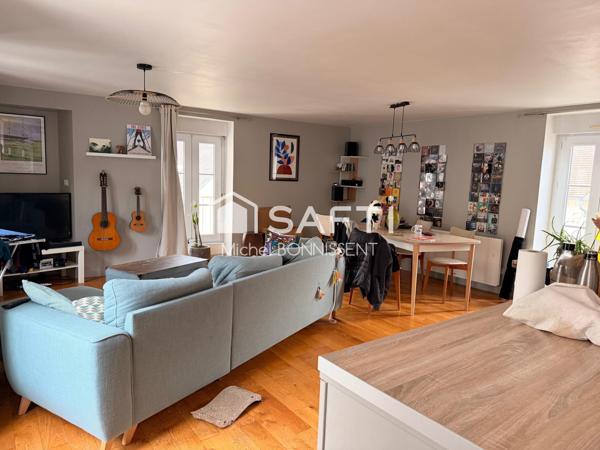 Maison de ville en plein cœur de Bourges à 2 pas de la Cathédrale