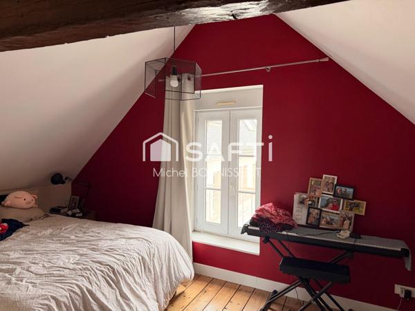 Maison de ville en plein cœur de Bourges à 2 pas de la Cathédrale