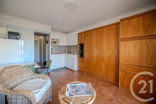 Appartement Studio Cabine à vendre  1 pièce - 22,73 m2 LE LAVANDOU - 83