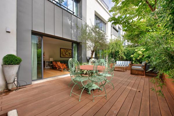 Paris 18 - Superbe maison avec jardin dans co-propriété haut-de-gamme
