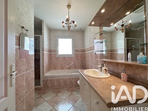 Maison à vendre 4 pièces 99 m² Lons