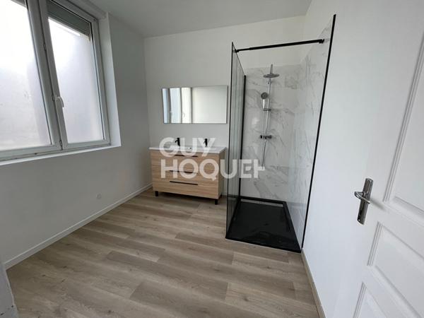 Maison rénovée à vendre à PÉRONNE (80200).