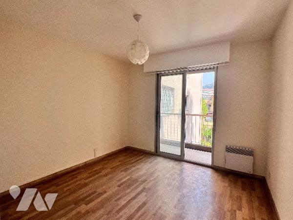 A VENDRE 3 PIECES NICE SAINT ROCH