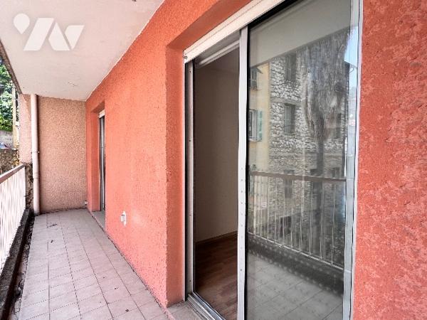 A VENDRE 3 PIECES NICE SAINT ROCH