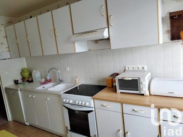 Appartement 5 pièces de 96 m² à Chartres (28000)