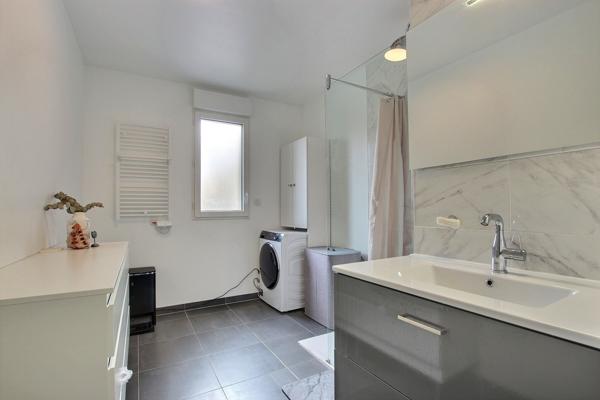 Appartement 3 pièces - 66 m² Bien prestige