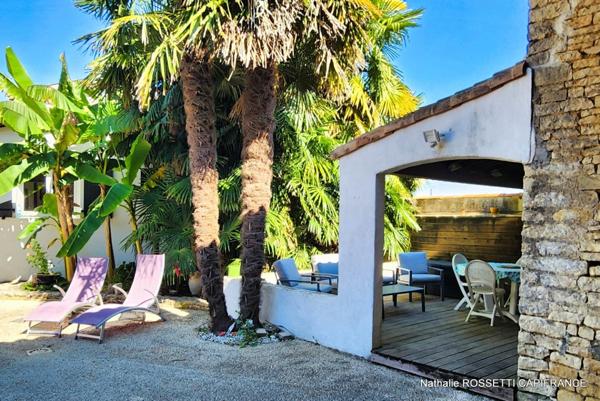 Maison à vendre 6 pièces LA GREVE SUR MIGNON (17)Maison de charme avec jardin paysagé et dépendance – 133 m² habitables sur 947 m² de terrain