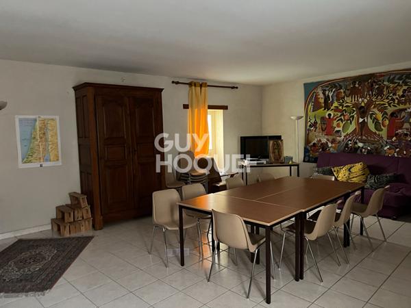 bâtiment ancien de 400 m² plein coeur de ville à restaurer