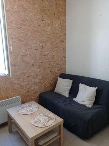 Appartement à louer    1 pièce • 14,76 m2    Nîmes