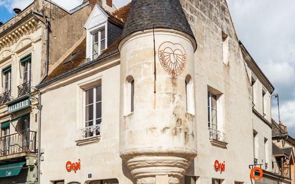 Immeuble à vendre    6 pièces •  Longny-au-Perche