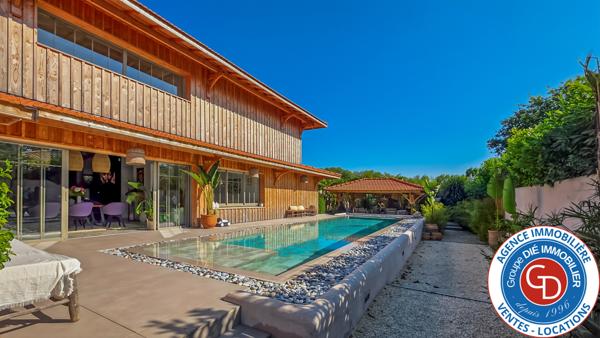 Mios (33380) Villa d'exception avec 4 chambres et piscine