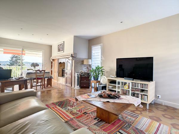 Maison Brive La Gaillarde quartier prisé hôpital - 4 chambres-2 salles de bain- garage- jardin,