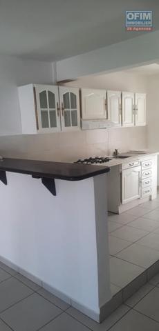 Une belle résidence privée comprenant 3 appartements