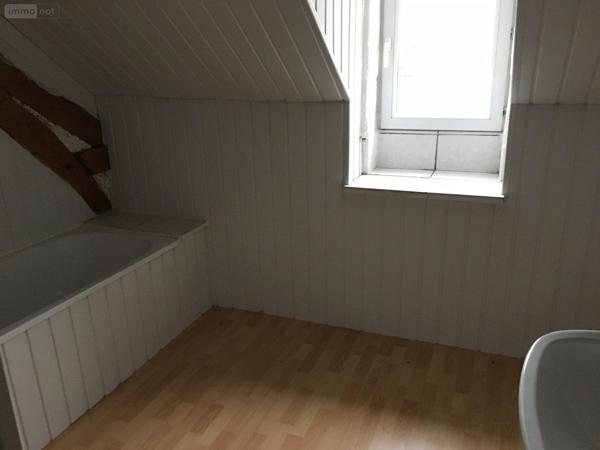 Appartement à louer à Fléré-la-Rivière dans l'Indre (36700), ref : 1036472 (2)