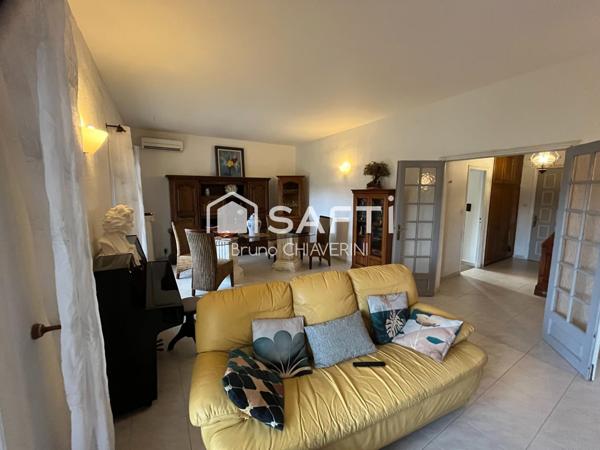 A vendre villa  200m2 T9