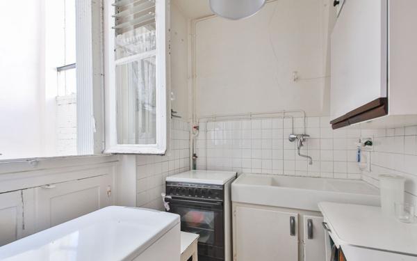 Appartement à vendre    2 pièces • 34,12 m2 Paris 16