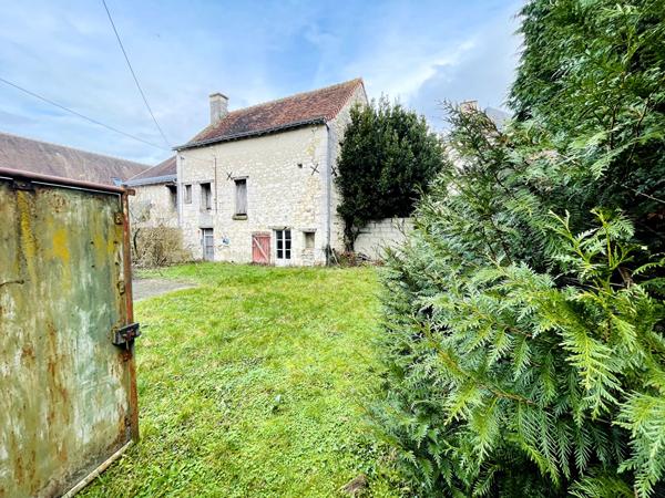 Maison en pierre avec jardin et dépendance ? Ligueil [REF. 6795]