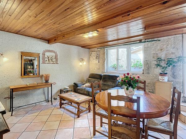 A vendre Maison au centre de Lavardac 106.56m² avec dépendances pour créer ou agrandir