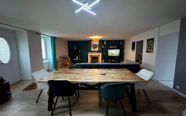 Maison à louer    4 pièces • 121 m2 Saint-Joachim